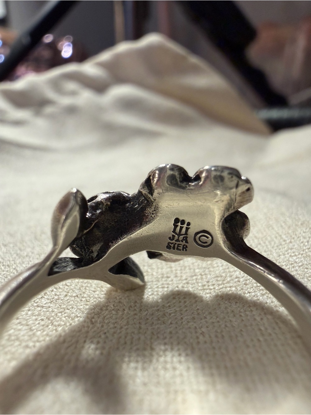 Retired dogwood flower & ladybug ring. - Picture 2 of 4